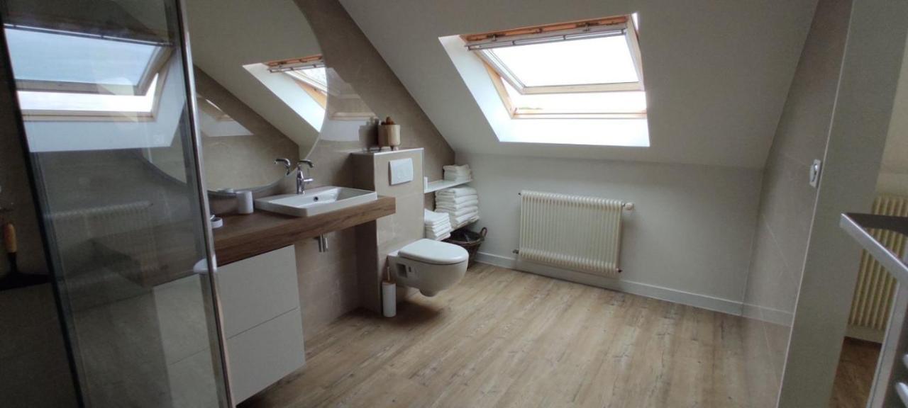 Domaine Du D-Day Bed & Breakfast Saint-Come-du-Mont Bagian luar foto