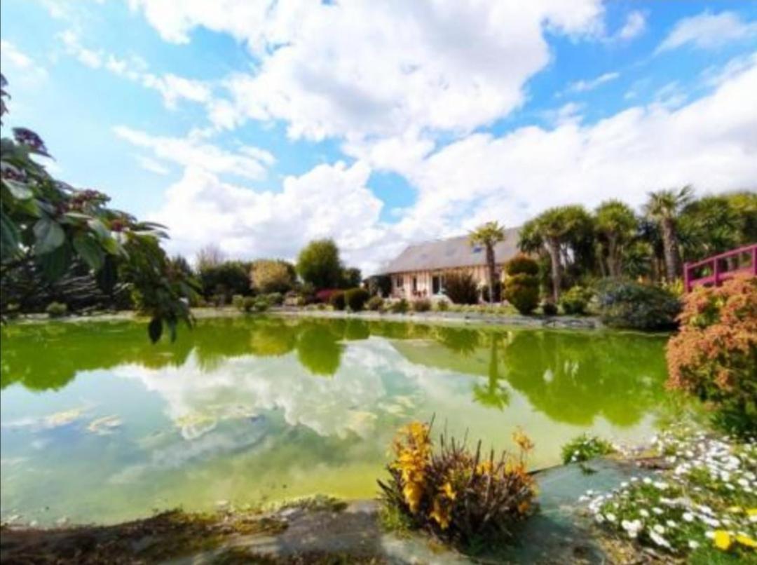 Domaine Du D-Day Bed & Breakfast Saint-Come-du-Mont Bagian luar foto